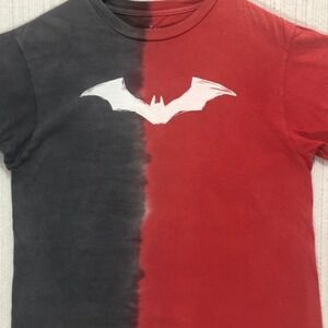 The‎ Batman T-Shirt Red Black Tie Dye Graphic Tee Short Sleeve Men's Size Medium